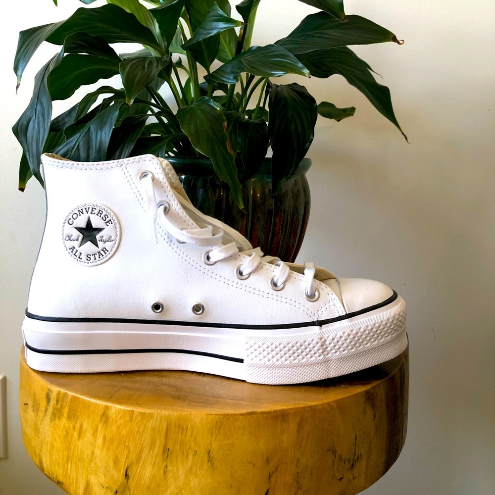 Chuck Taylor All Star Lift Platform Hightop White Leather